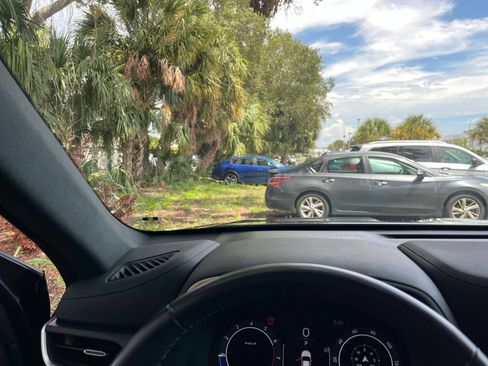 Used 2025 Toyota Highlander XSE AWD/4WD image 32