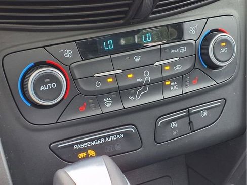 Used 2019 Ford Escape SEL AWD/4WD image 8