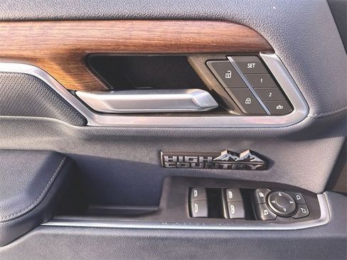 Certified 2023 Chevrolet Silverado 1500 High Country w/ High Country Premium Package image 24