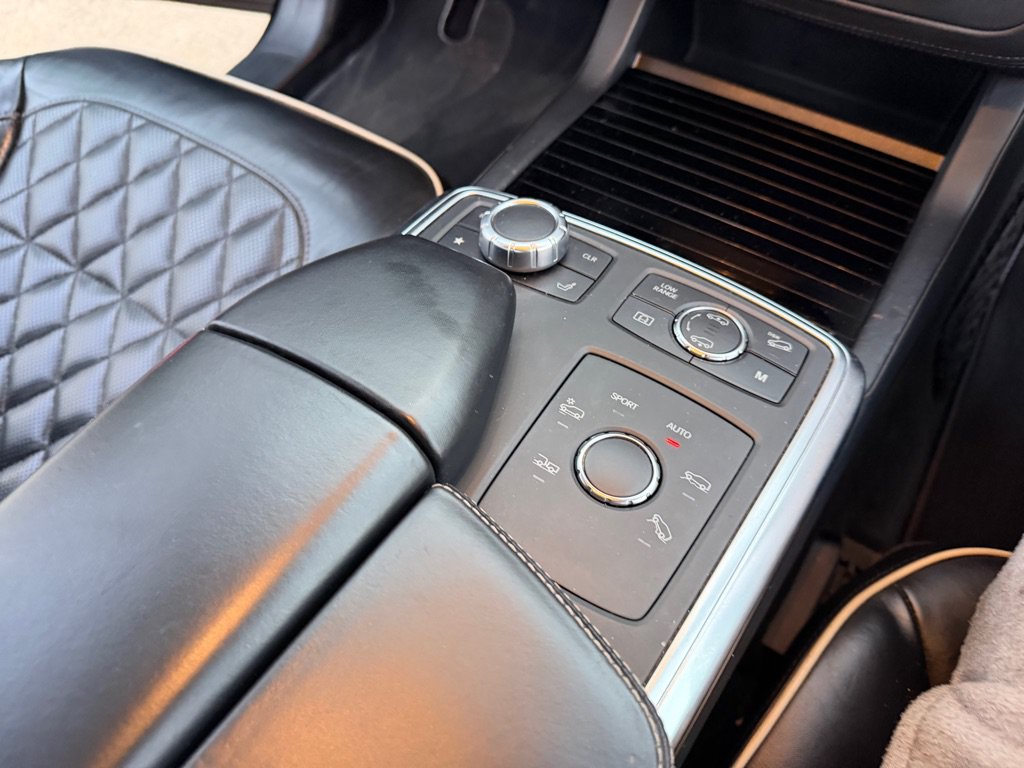Used 2013 Mercedes-Benz GL 550 4MATIC image 15