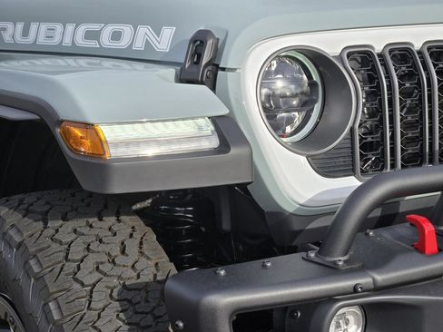 New 2026 Jeep Wrangler Unlimited Rubicon AWD/4WD image 10