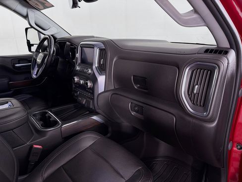 Used 2020 GMC Sierra 2500 SLT w/ Technology Package image 31