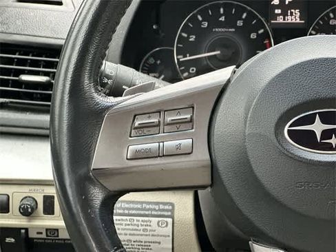 Used 2011 Subaru Outback 2.5i Premium w/ All-Weather Pkg image 8