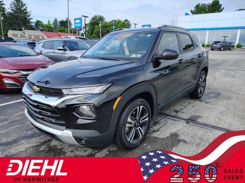 Used 2023 Chevrolet TrailBlazer LT FWD image 1
