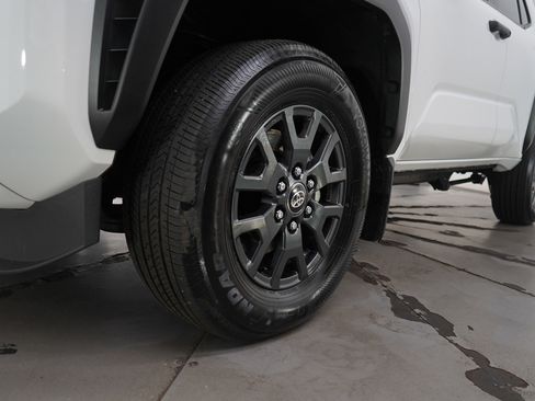 Used 2025 Toyota 4Runner SR5 image 26