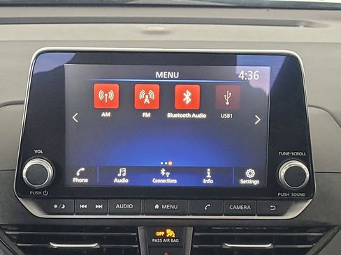 Used 2025 Nissan Altima 2.5 S FWD image 25