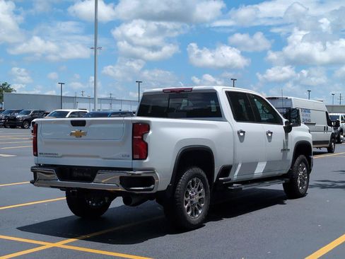 New 2026 Chevrolet Silverado 2500 LTZ w/ LTZ Plus Package AWD/4WD image 7