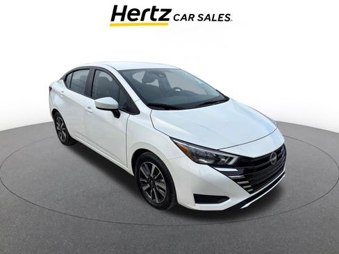 Used 2025 Nissan Versa SV FWD image 1