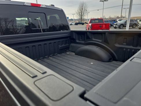 Used 2022 Ford F150 Lariat AWD/4WD image 4