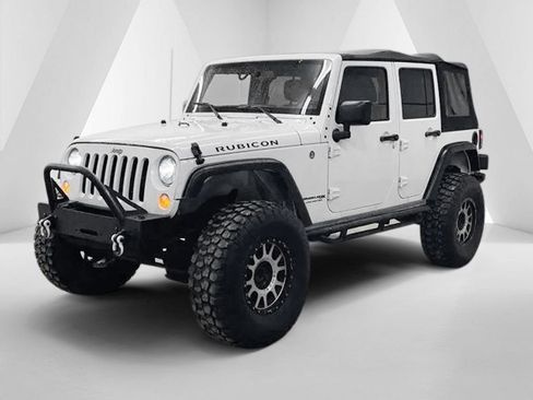 Used 2018 Jeep Wrangler Unlimited Rubicon AWD/4WD image 3