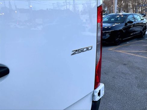 Used 2024 Mercedes-Benz Sprinter 2500 image 26