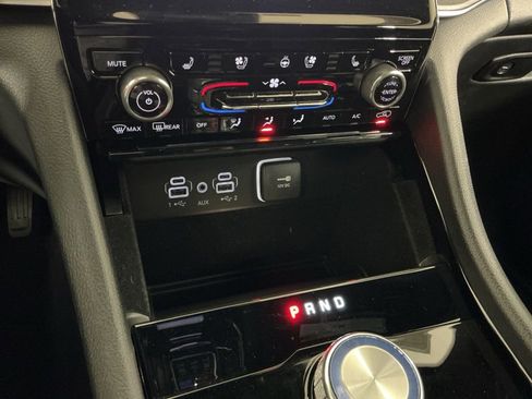 Used 2022 Jeep Grand Cherokee Overland image 14