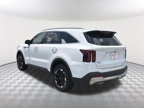 Used 2024 Kia Sorento S AWD/4WD image 15
