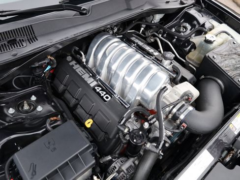 Used 2007 Dodge Charger SRT8 w/ SRT Option Group II image 4