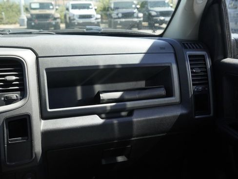 Used 2018 RAM 1500 Express image 27