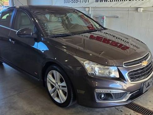 Used 2015 Chevrolet Cruze LTZ w/ Sun, Sound and Sport Package image 7