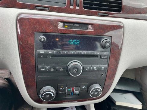 Used 2010 Chevrolet Impala LT image 36