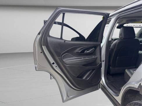 Used 2024 GMC Terrain AT4 w/ Infotainment Package II image 26