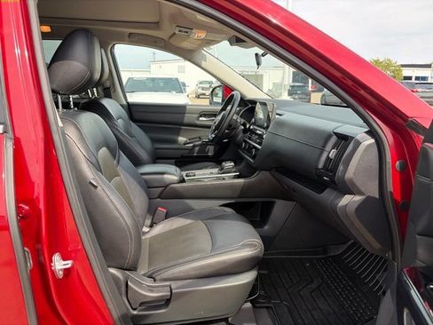 Used 2022 Nissan Pathfinder SV w/ SV Premium Package AWD/4WD image 52