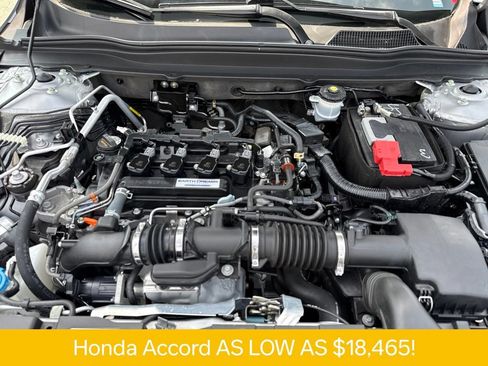 Used 2018 Honda Accord Touring image 27