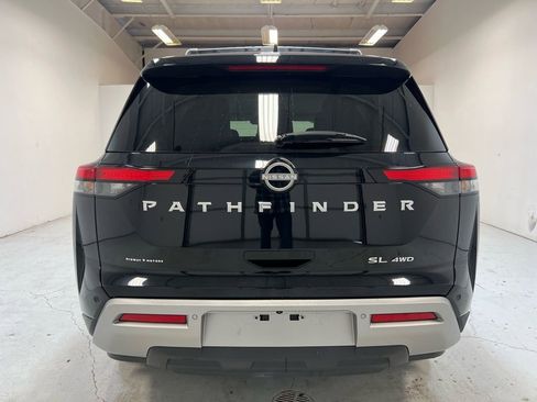 Used 2023 Nissan Pathfinder SL image 10