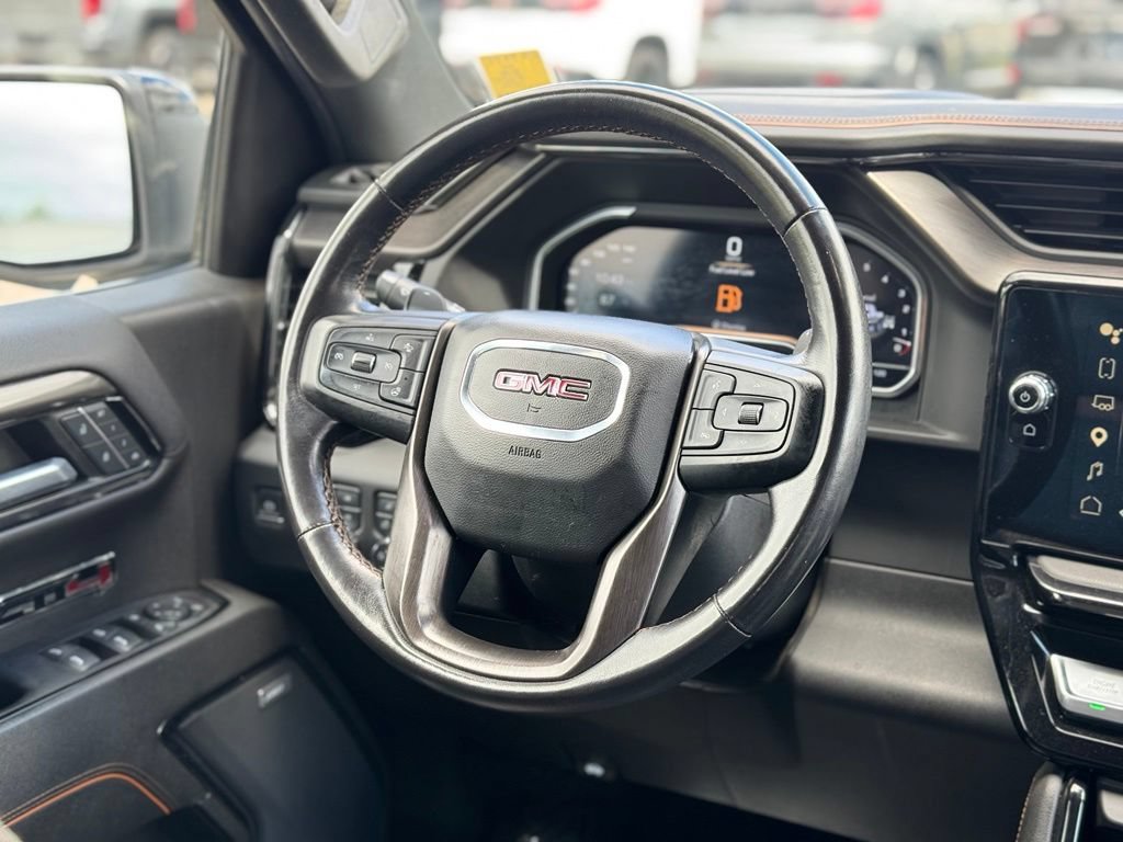 Used 2022 GMC Sierra 1500 AT4 w/ AT4 Preferred Package AWD/4WD image 13