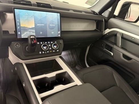 New 2026 Land Rover Defender 110 S AWD/4WD image 23