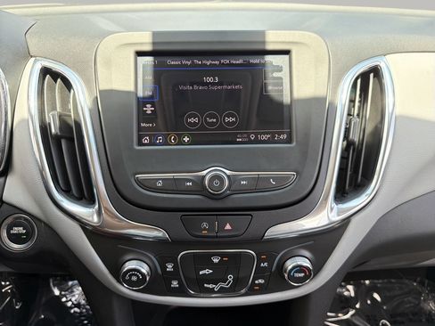 Used 2023 Chevrolet Equinox LS w/ Driver Confidence II Package FWD image 19