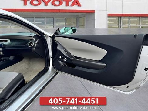 Used 2015 Chevrolet Camaro LS RWD image 27