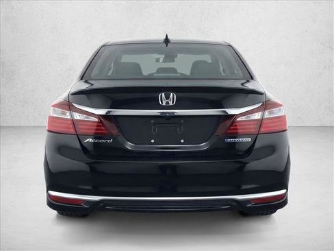 Used 2017 Honda Accord Hybrid Sedan image 6
