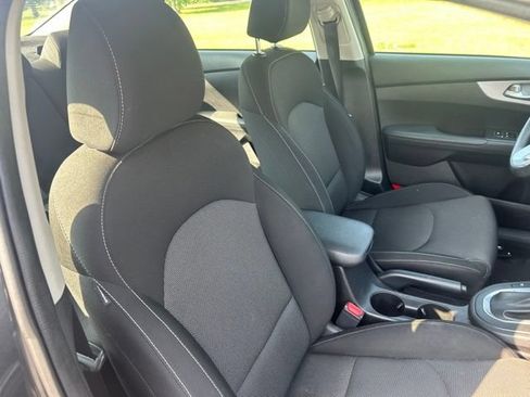 Certified 2023 Kia Forte LXS FWD image 26