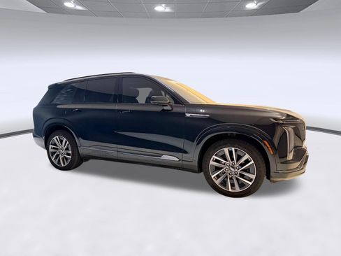 Used 2026 Cadillac Vistiq Sport AWD/4WD image 7