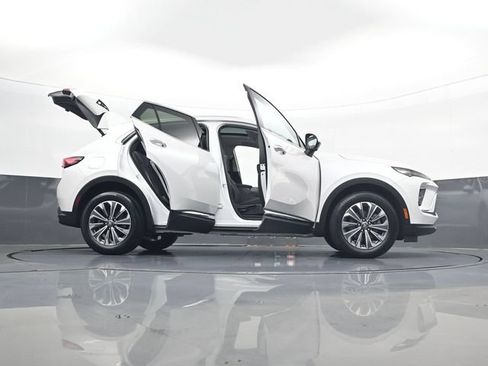 Used 2024 Buick Envision Preferred AWD/4WD image 33