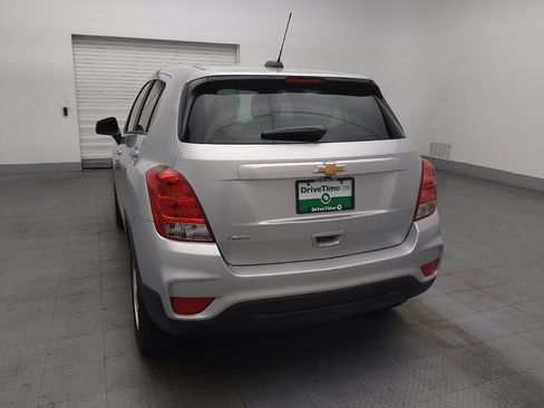 Used 2020 Chevrolet Trax LS FWD image 6