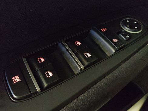 Used 2022 Kia Forte LXS FWD image 27