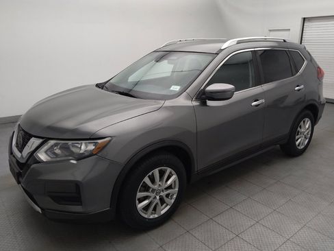 Used 2019 Nissan Rogue SV FWD image 2