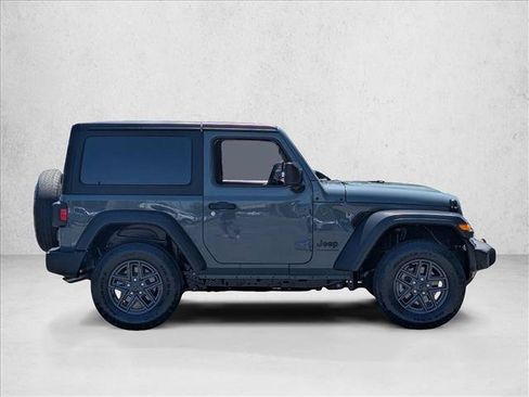 Certified 2025 Jeep Wrangler Sport AWD/4WD image 4