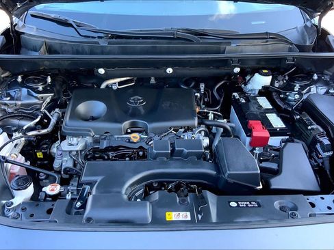 Used 2025 Toyota RAV4 LE FWD image 31