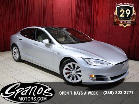 Used 2016 Tesla Model S P90D image 1