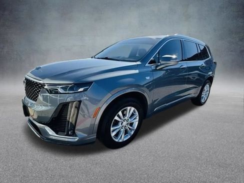 Used 2022 Cadillac XT6 Luxury AWD/4WD image 3