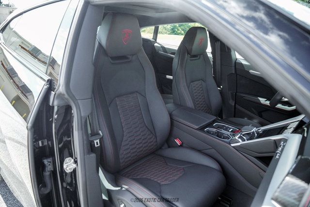 Used 2024 Lamborghini Urus S AWD/4WD image 49