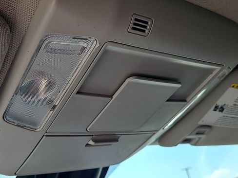 Used 2019 Toyota Tundra SR5 AWD/4WD image 15
