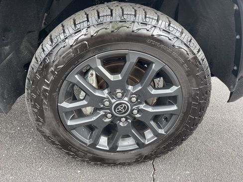 Used 2023 Toyota Tundra Platinum AWD/4WD image 24
