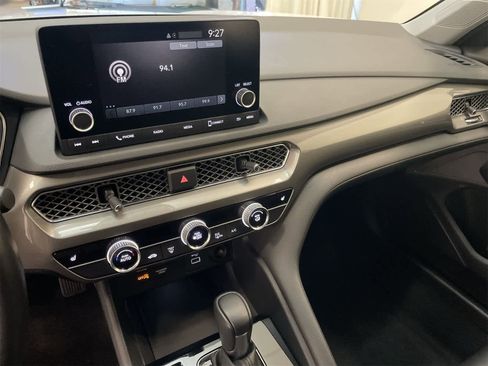 Used 2024 Acura Integra image 29