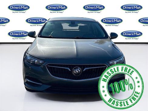 Used 2019 Buick Regal Preferred w/ Sights and Sounds Package image 2