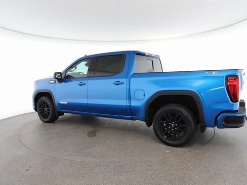 Used 2022 GMC Sierra 1500 Elevation w/ Preferred Package image 9