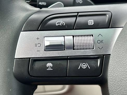 Used 2025 Hyundai Tucson Limited FWD image 31