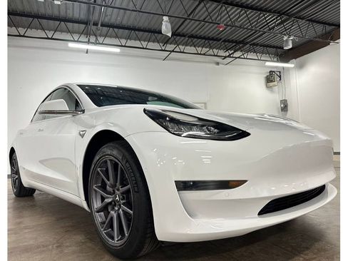 Used 2020 Tesla Model 3 Standard Range Plus RWD image 6