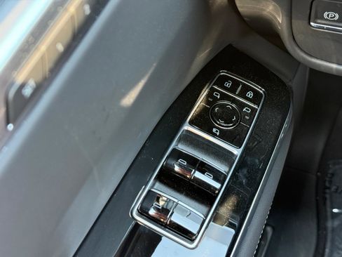 New 2026 Cadillac Escalade Platinum Sport AWD/4WD image 18