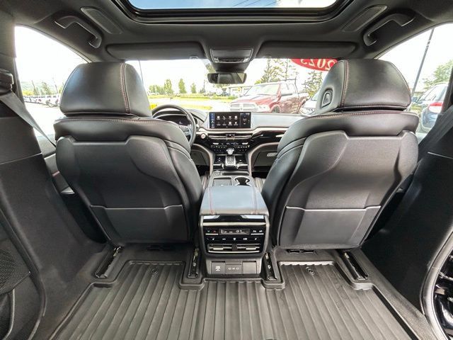 Used 2025 Acura MDX A-Spec AWD/4WD image 41